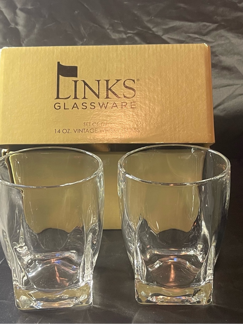 Clear Vintage-Style Glass Vases – Set of 2